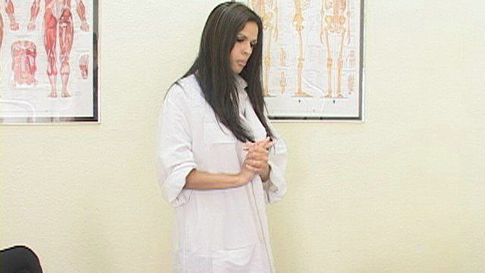 Shy Love fucking in the doctor's office with her piercings